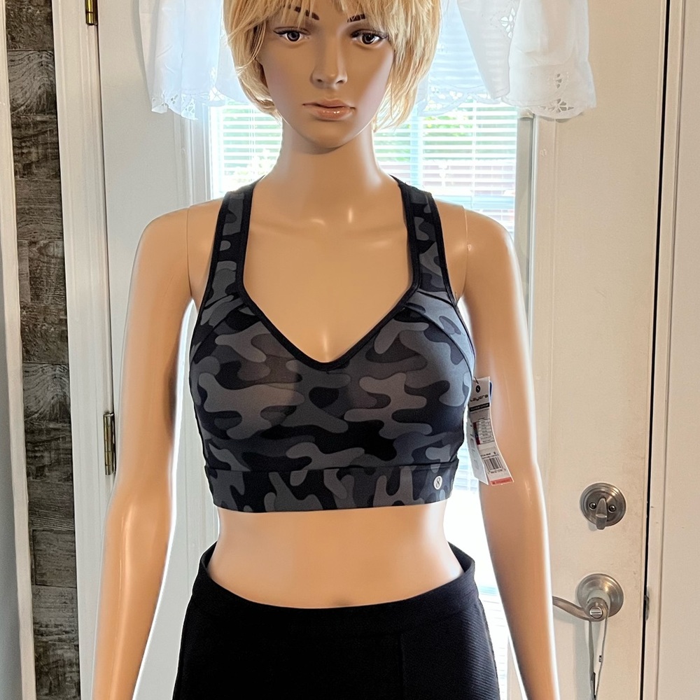 Layer 8 Sports Bra SZ MED fits 34/36 B/C NWT